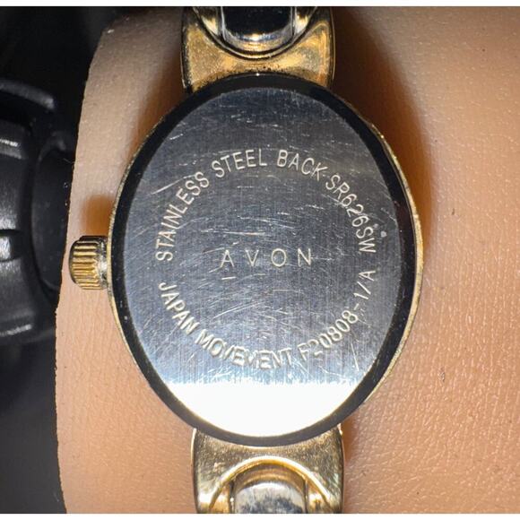 -WATCH WOMEN Avon VTG 19mm Tri Color Gold Tone Oval Dial 7" - Picture 3 of 16